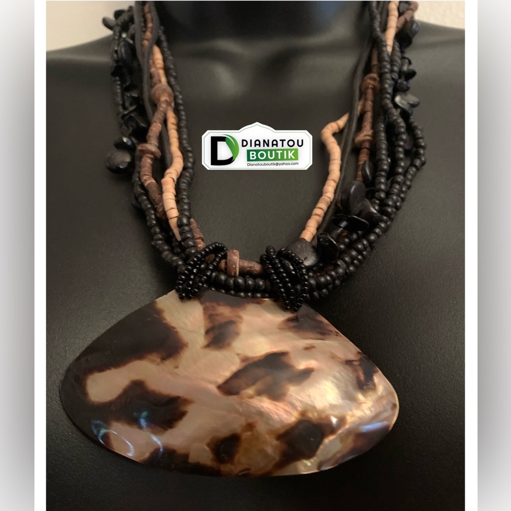 Chunky Handmade Shell & Wood Multi Strands Statement Necklace With Earrings Set